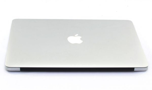 Apple MacBook Air 13.3 inch – Intel Core i5 1.3 GHz. 4 GB. 128 GB. MD760