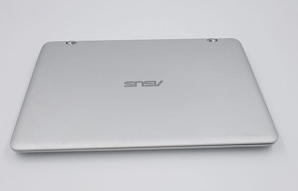 Asus Q304UA-BI5T24 13.3 Inch Foldable Laptop. Intel i5-7200. 8GB DDR4.
