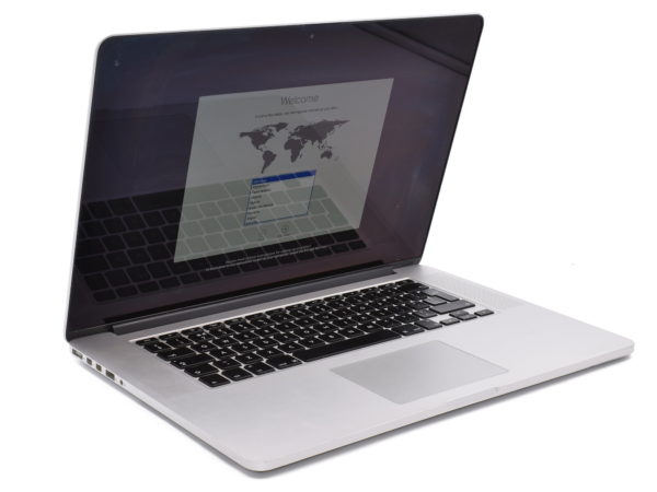 Apple MacBook Pro 15.4 inch Retina. Quad Core i7 2.3GHz. 256GB. 8GB. MC975B/A