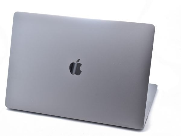 Apple MacBook Pro 15″ Touch. Quad Core i7 2.6GHz. 16GB. 512GB. Radeon Pro 450 2GB. MLH32B/A