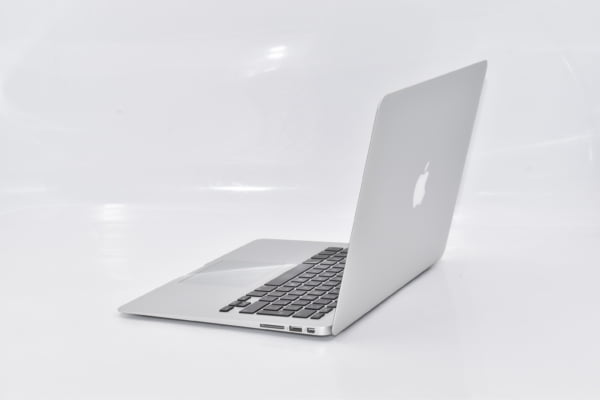 4660133.5340. Refurbished Apple MacBook air 13 17 scaled